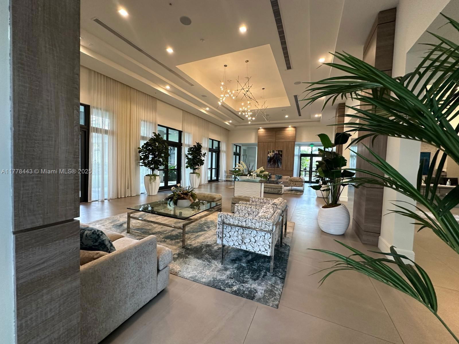 Real estate property located at 8301 41st St B-204, Miami-dade, Urbana At The Residences, Doral, FL