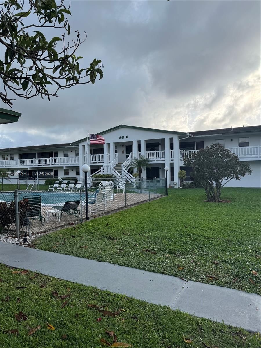 Real estate property located at 1631 46th Ave #119, Broward, Edgewood Greens Condo, Lauderhill, FL