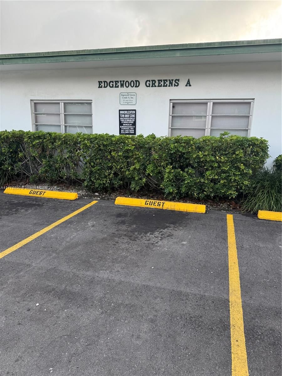 Real estate property located at 1631 46th Ave #119, Broward, Edgewood Greens Condo, Lauderhill, FL