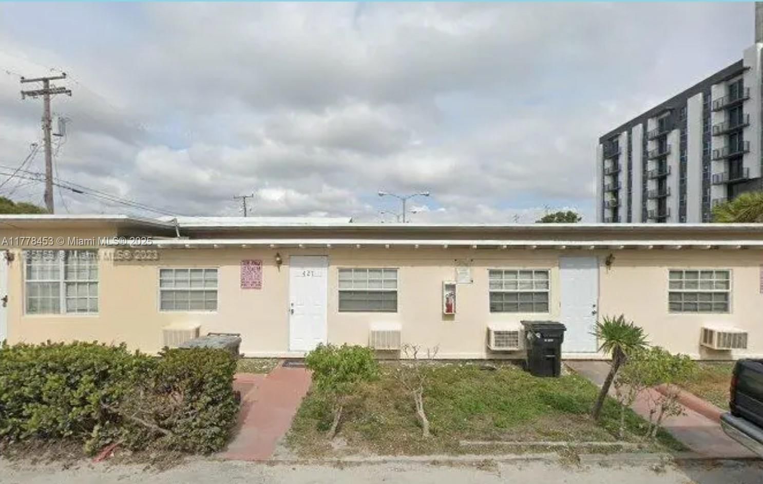 Real estate property located at 425 8th St, Broward, Progresso Resub, Fort Lauderdale, FL