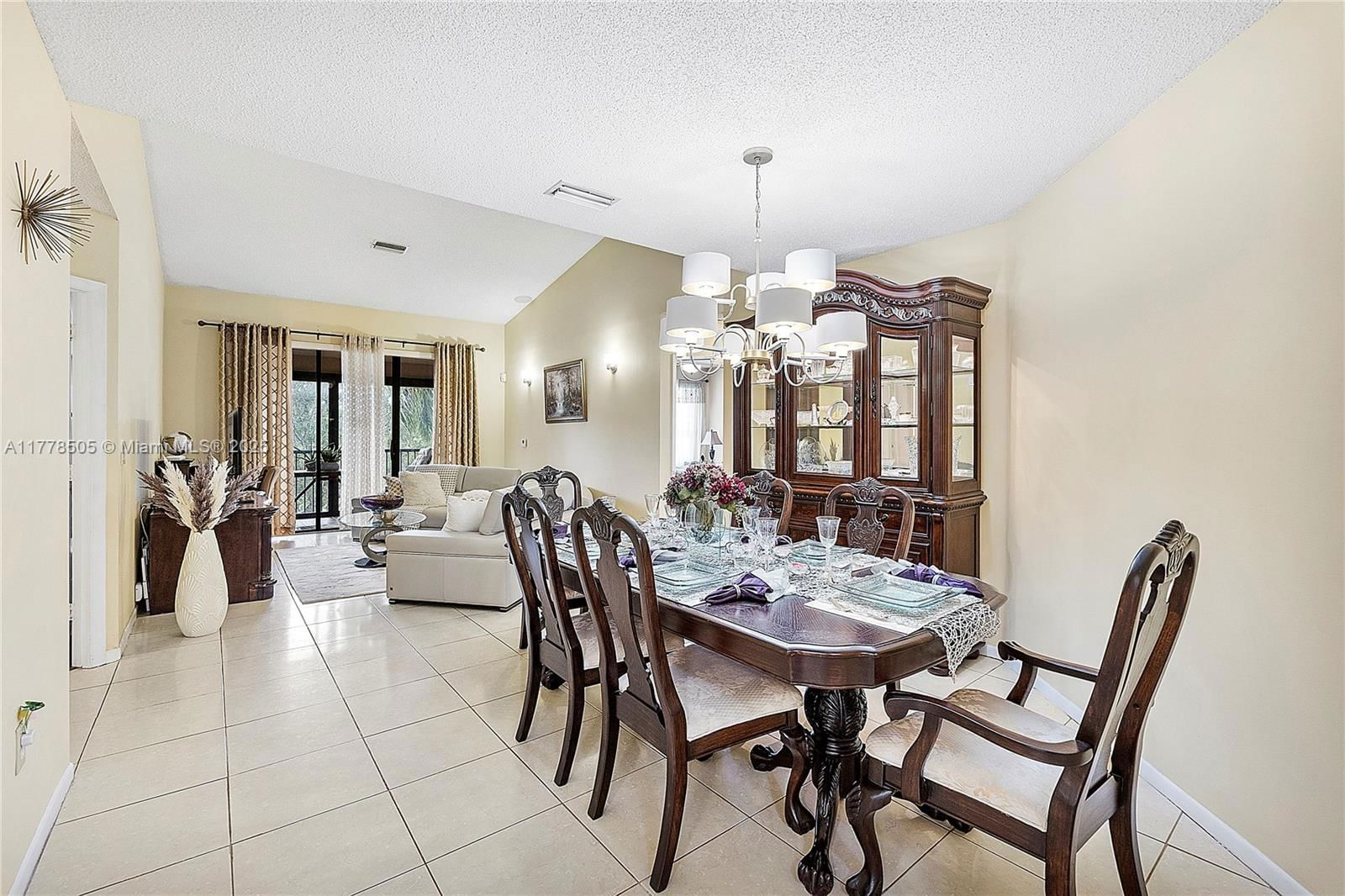 Real estate property located at 4101 Coral Tree Cir #313, Broward, Bayview Village A Condo, Coconut Creek, FL