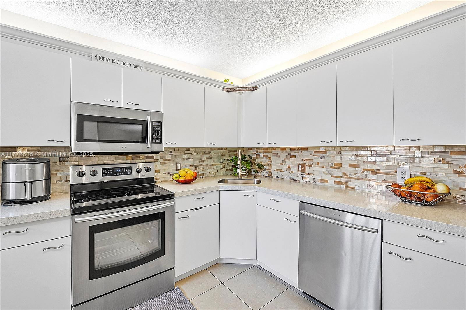 Real estate property located at 4101 Coral Tree Cir #313, Broward, Bayview Village A Condo, Coconut Creek, FL