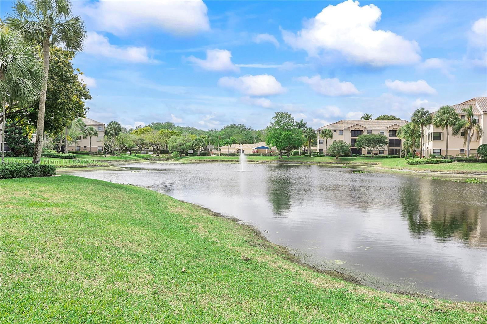 Real estate property located at 4101 Coral Tree Cir #313, Broward, Bayview Village A Condo, Coconut Creek, FL