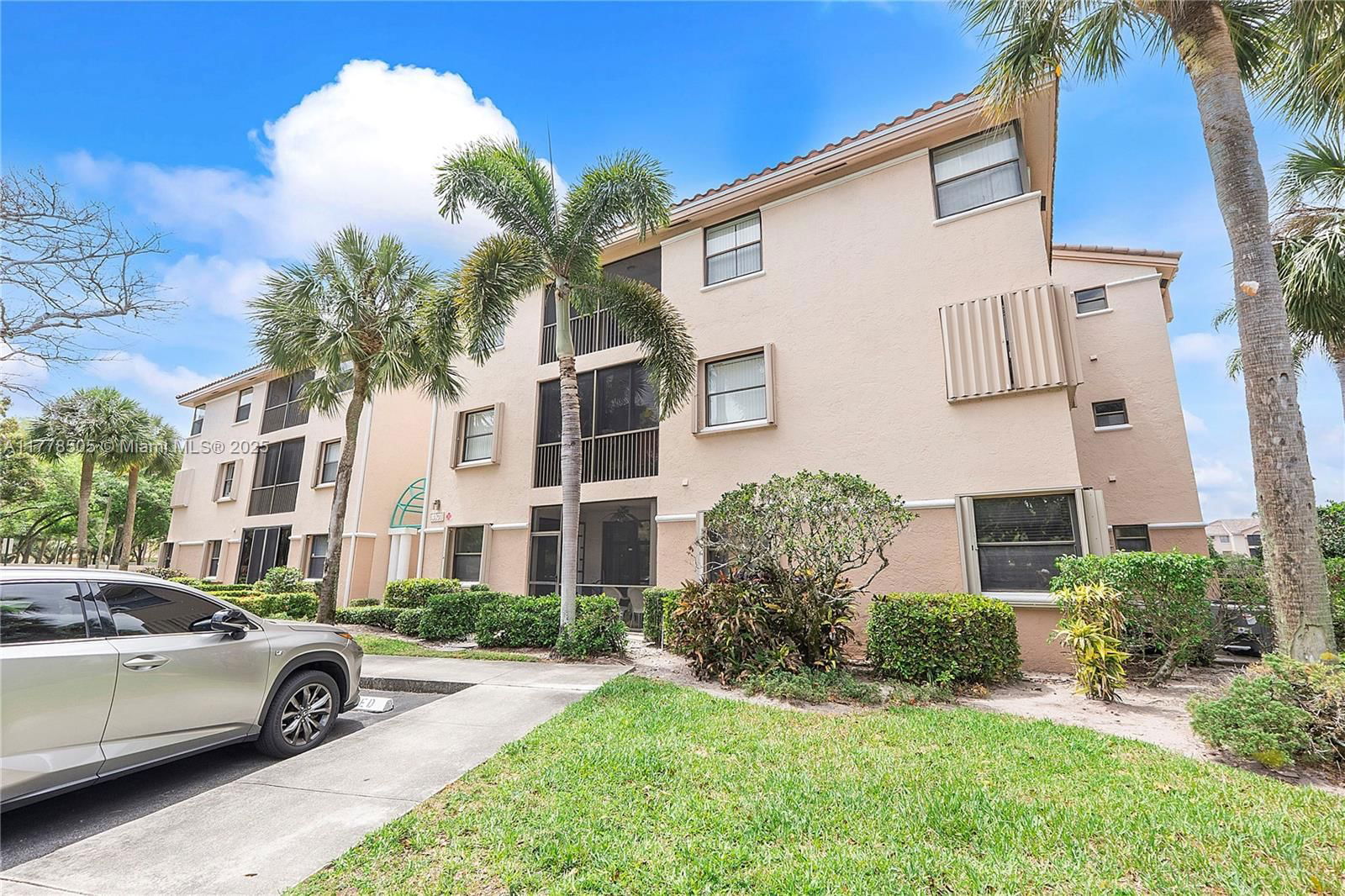 Real estate property located at 4101 Coral Tree Cir #313, Broward, Bayview Village A Condo, Coconut Creek, FL