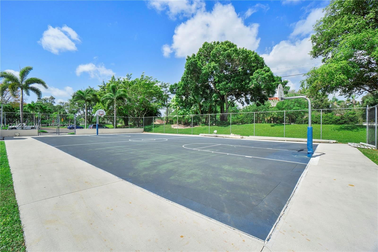 Real estate property located at 4101 Coral Tree Cir #313, Broward, Bayview Village A Condo, Coconut Creek, FL