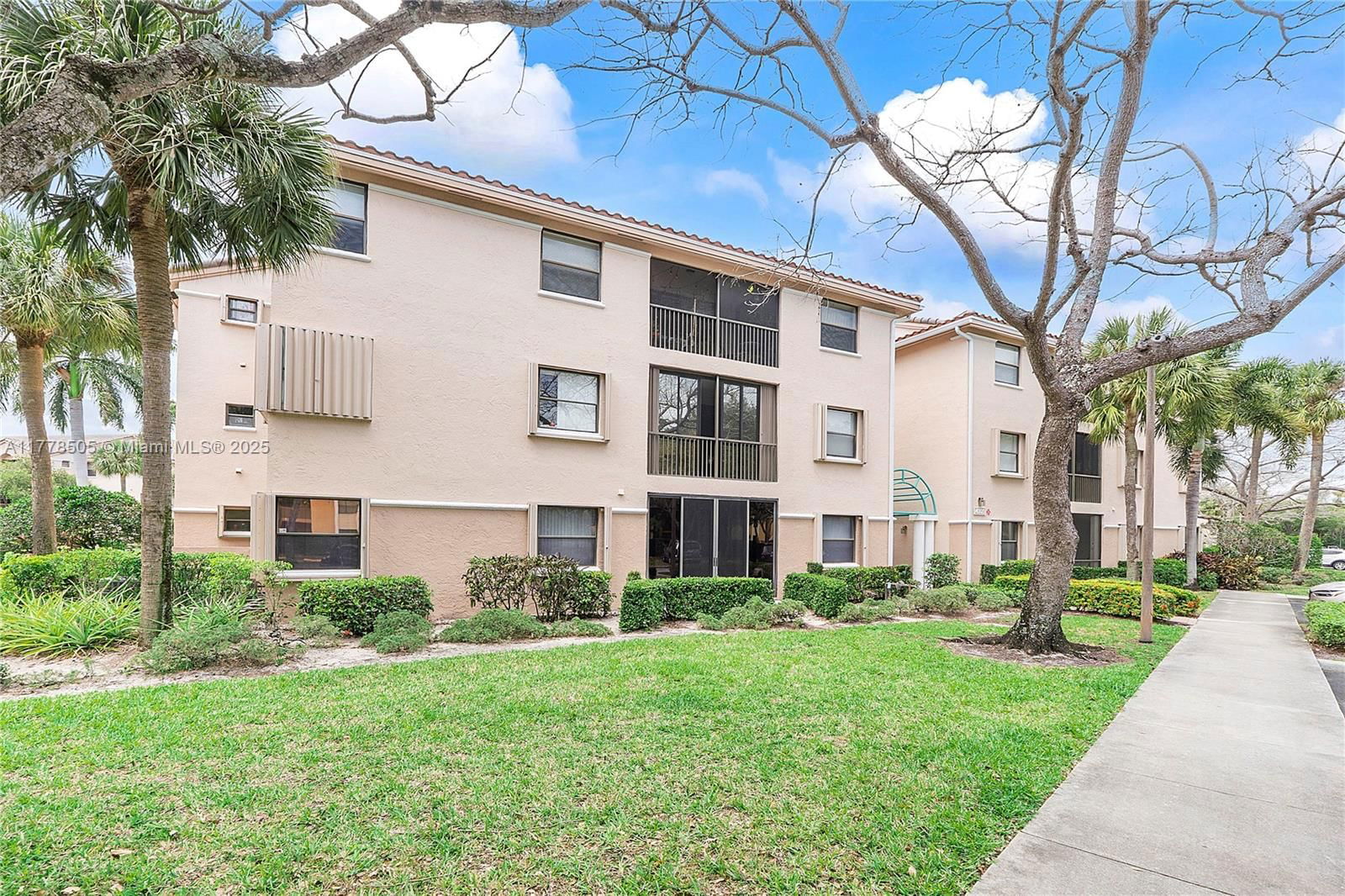 Real estate property located at 4101 Coral Tree Cir #313, Broward, Bayview Village A Condo, Coconut Creek, FL
