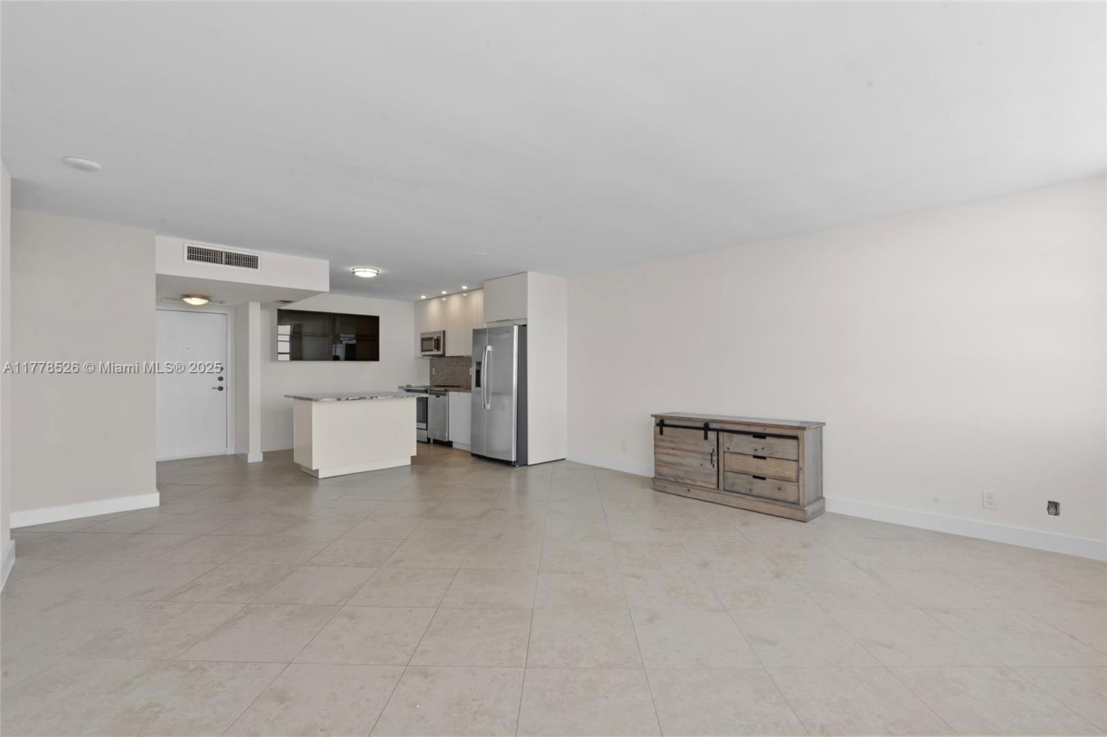 Real estate property located at 2100 Sans Souci Blvd A1509, Miami-dade, Bayview Towers Condo Sout, North Miami, FL