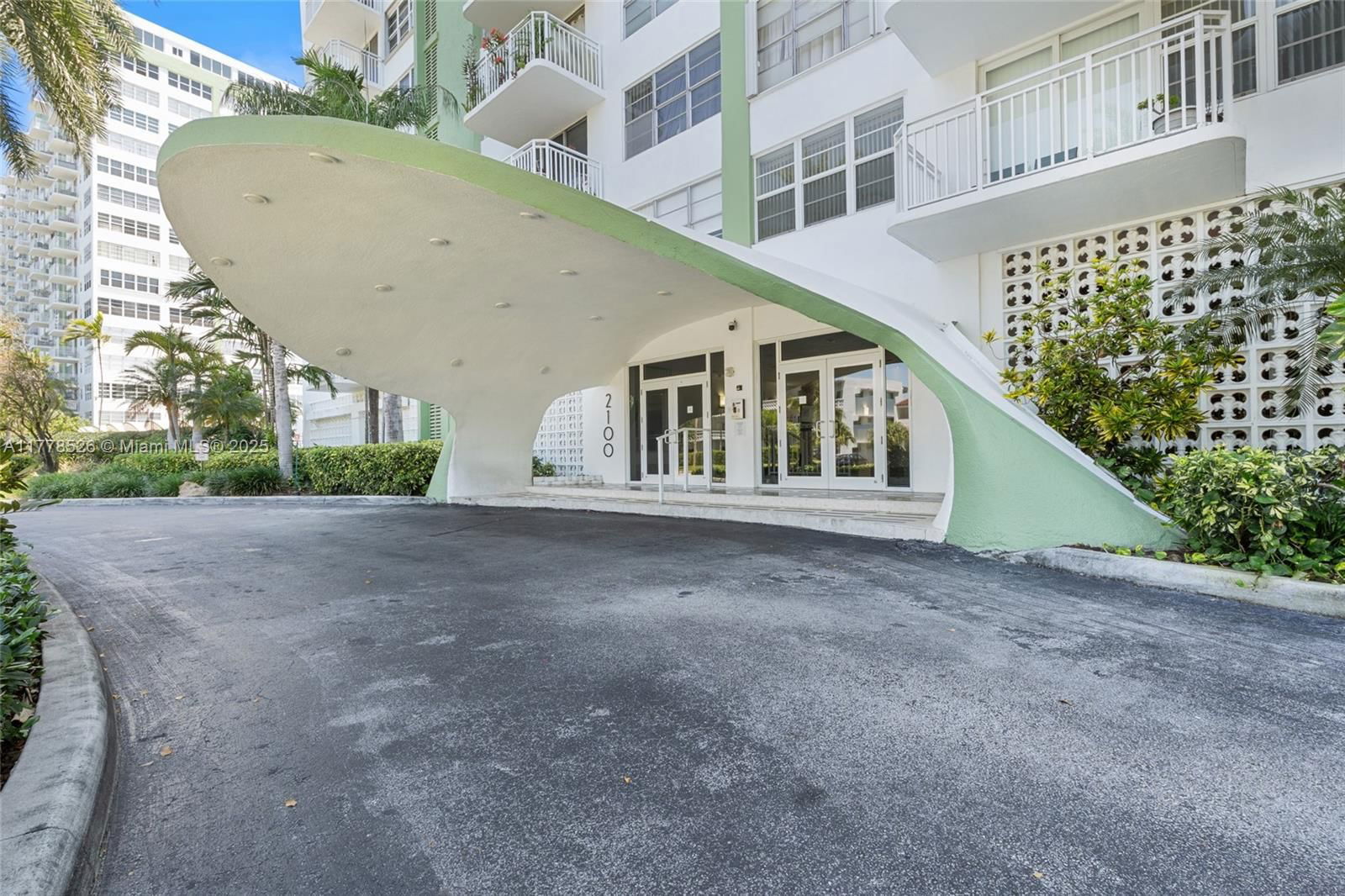 Real estate property located at 2100 Sans Souci Blvd A1509, Miami-dade, Bayview Towers Condo Sout, North Miami, FL