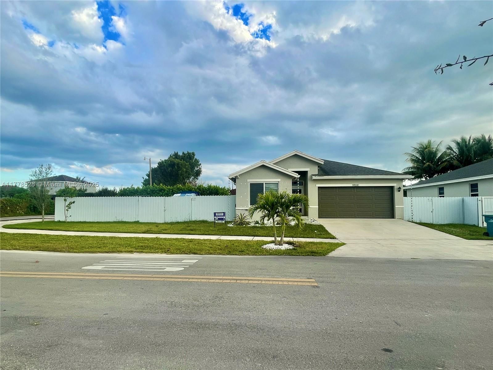 Real estate property located at 19000 317th Ter, Miami-dade, Countryside Estates, Homestead, FL