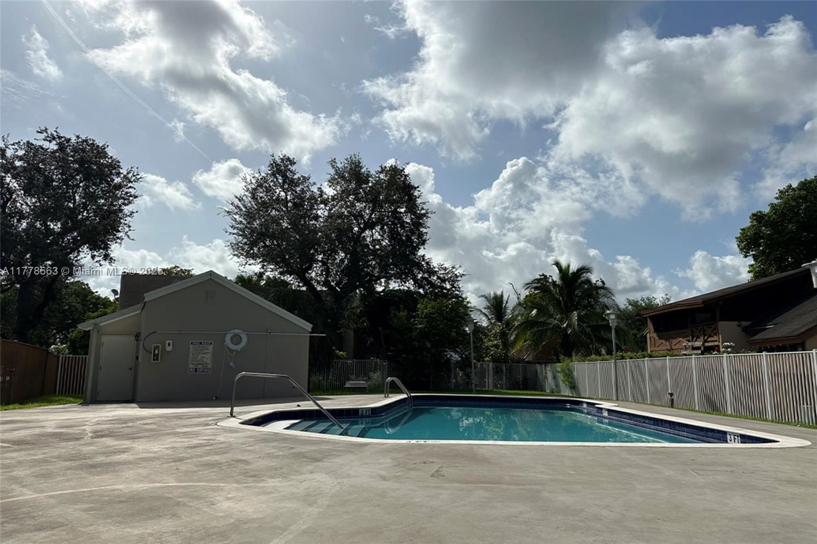 Real estate property located at 7451 115th Ct, Miami-dade, 5th Amend Chestnut Ranch, Miami, FL