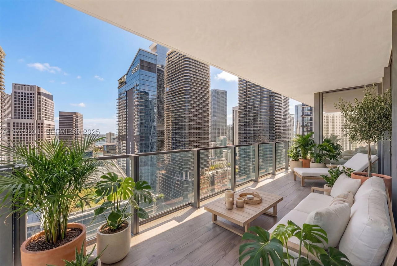 Real estate property located at 88 7th Street #2411, Miami-dade, Rise Condo, Miami, FL