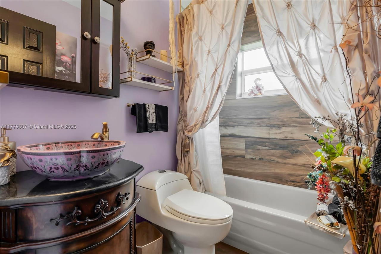 Real estate property located at 22483 Labrador St, Palm Beach, Holiday City At Boca Rato, Boca Raton, FL