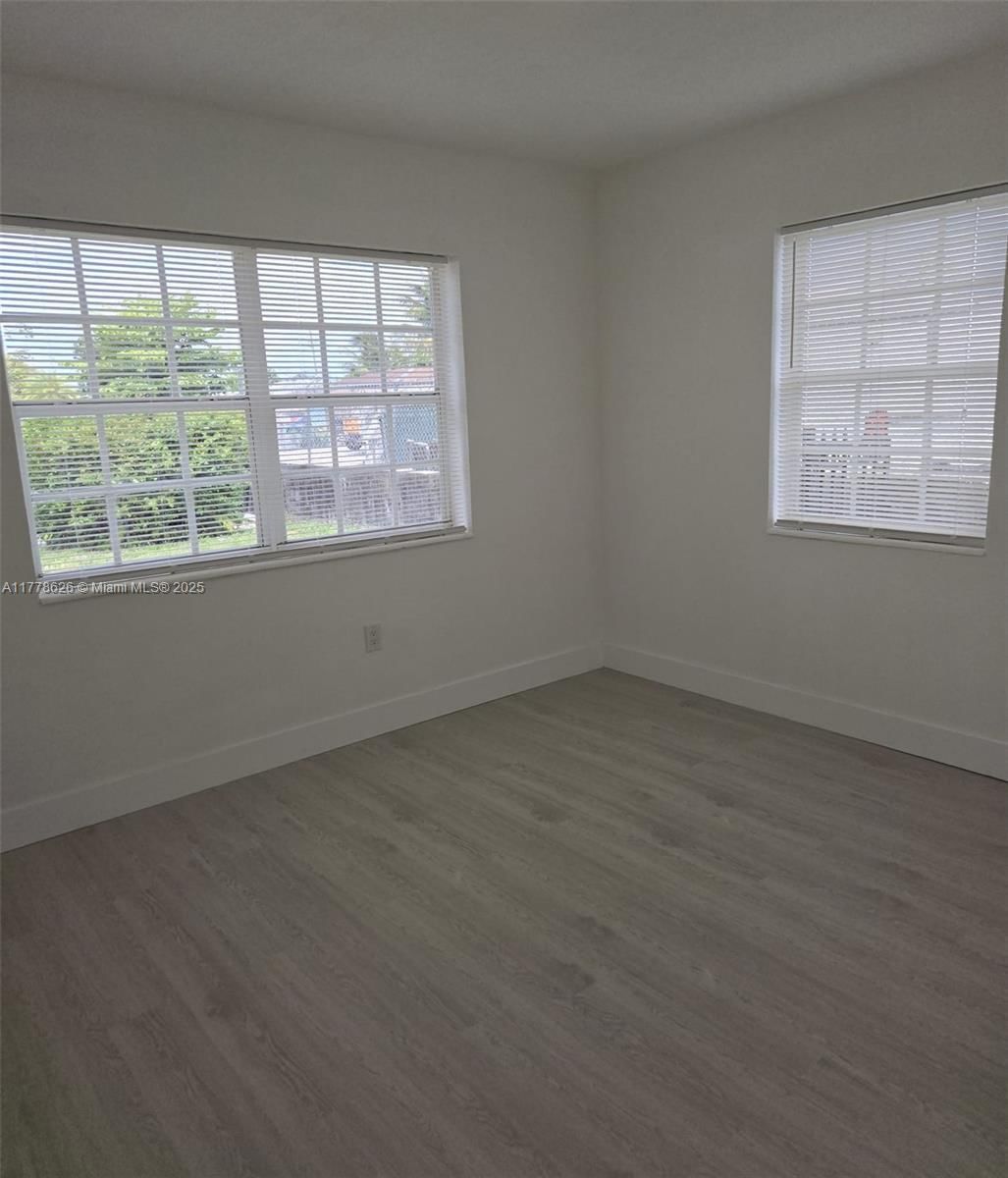 Real estate property located at 3242 87th Ter, Miami-dade, Broadmoor Manor, Miami, FL