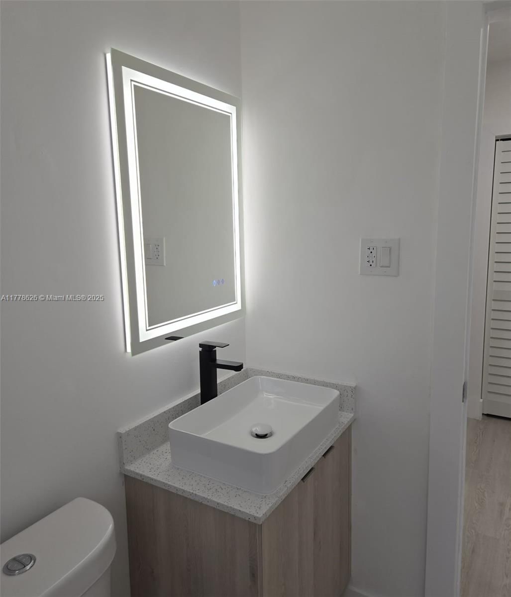 Real estate property located at 3242 87th Ter, Miami-dade, Broadmoor Manor, Miami, FL