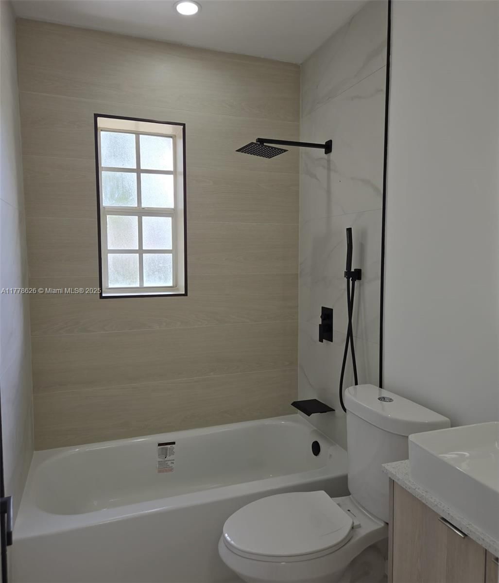 Real estate property located at 3242 87th Ter, Miami-dade, Broadmoor Manor, Miami, FL