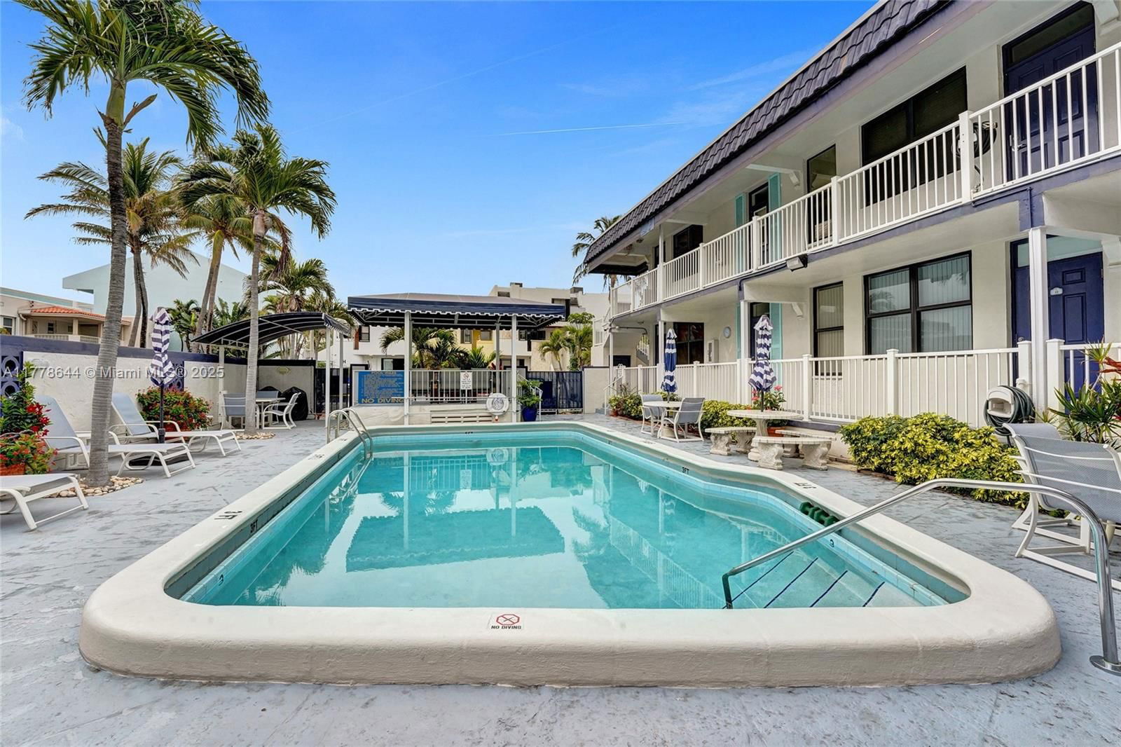 Real estate property located at 322 Taylor St #1D, Broward, President Co-op, Hollywood, FL