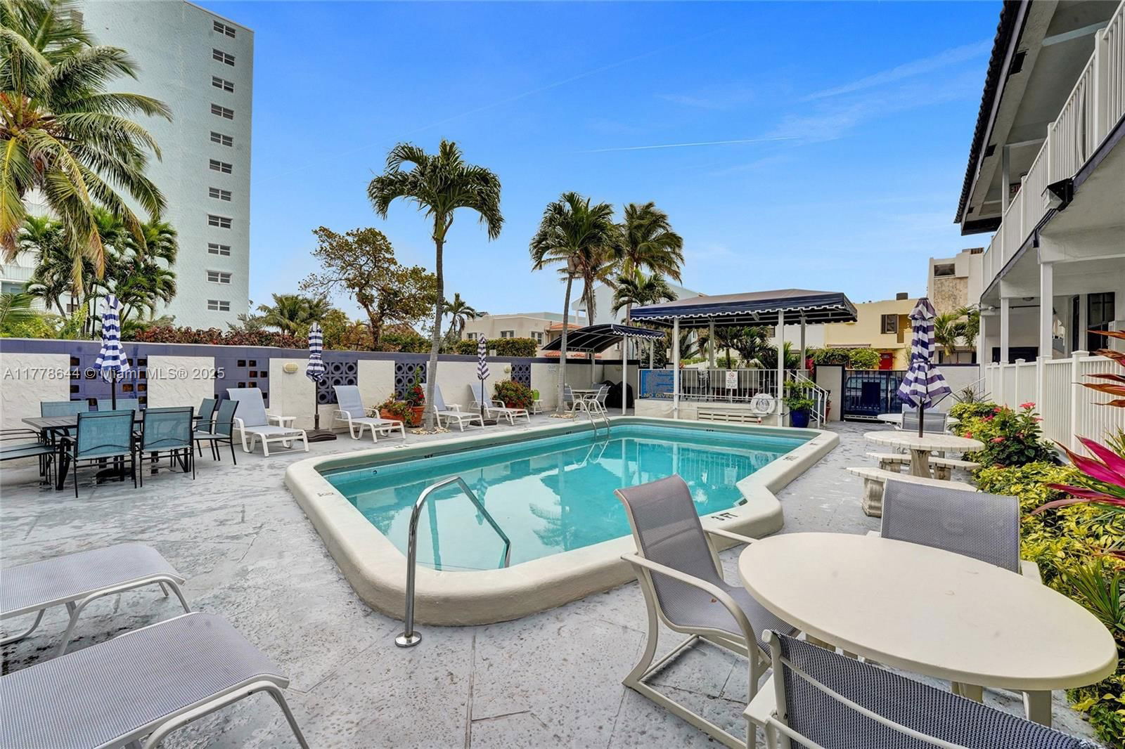 Real estate property located at 322 Taylor St #1D, Broward, President Co-op, Hollywood, FL