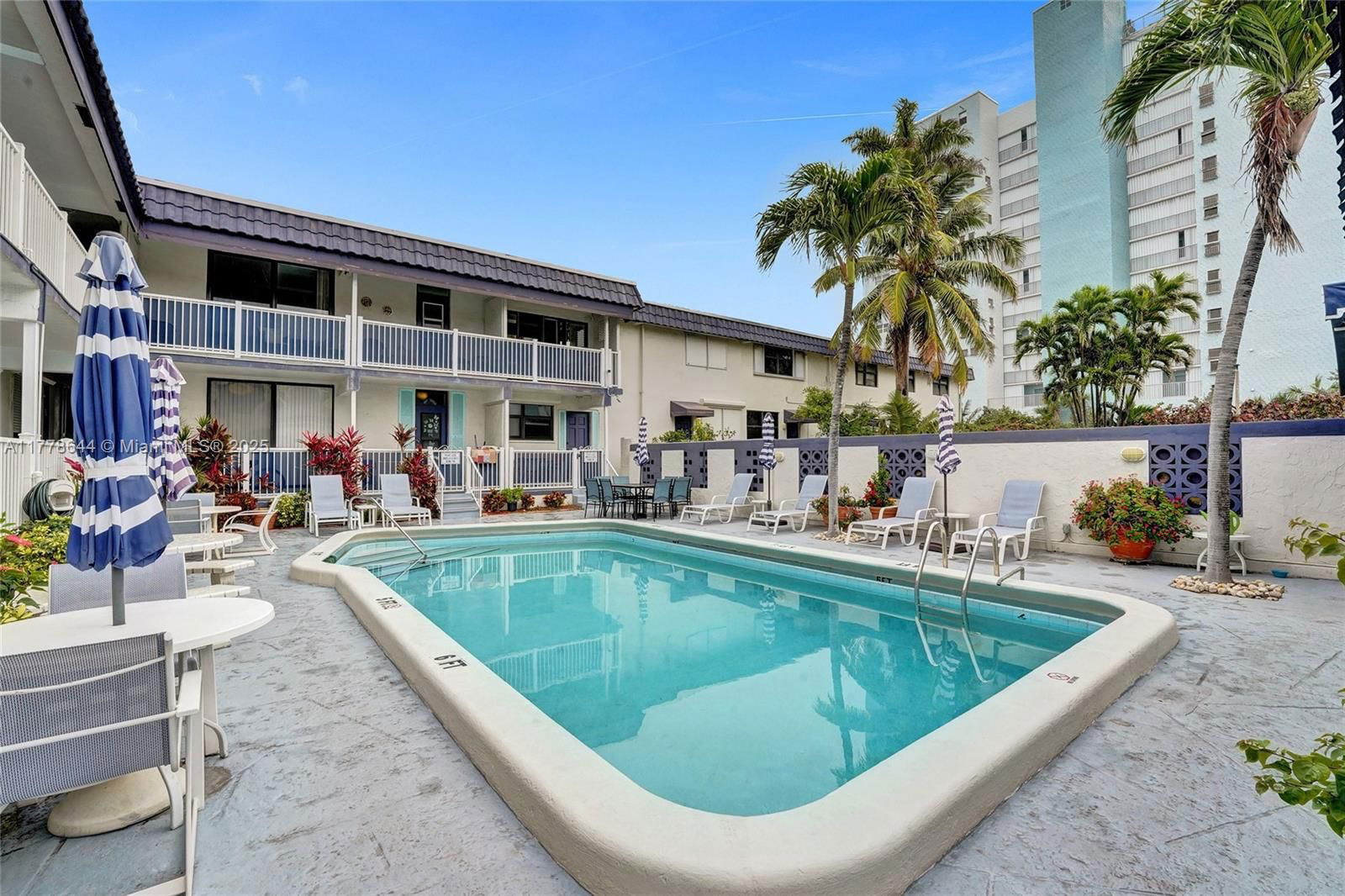 Real estate property located at 322 Taylor St #1D, Broward, President Co-op, Hollywood, FL