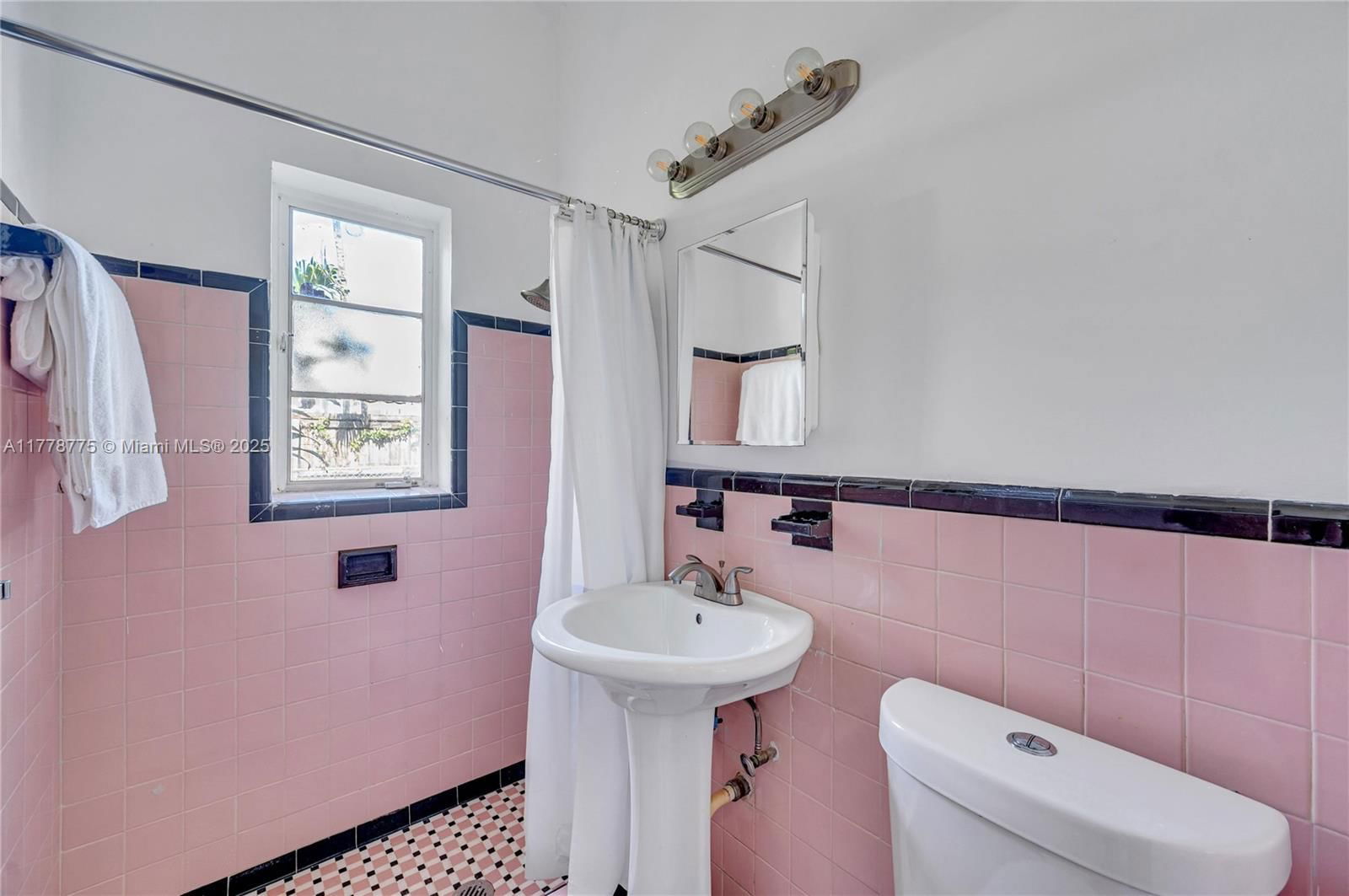 Real estate property located at 1115 16th Ave, Miami-dade, Shenandoah, Miami, FL