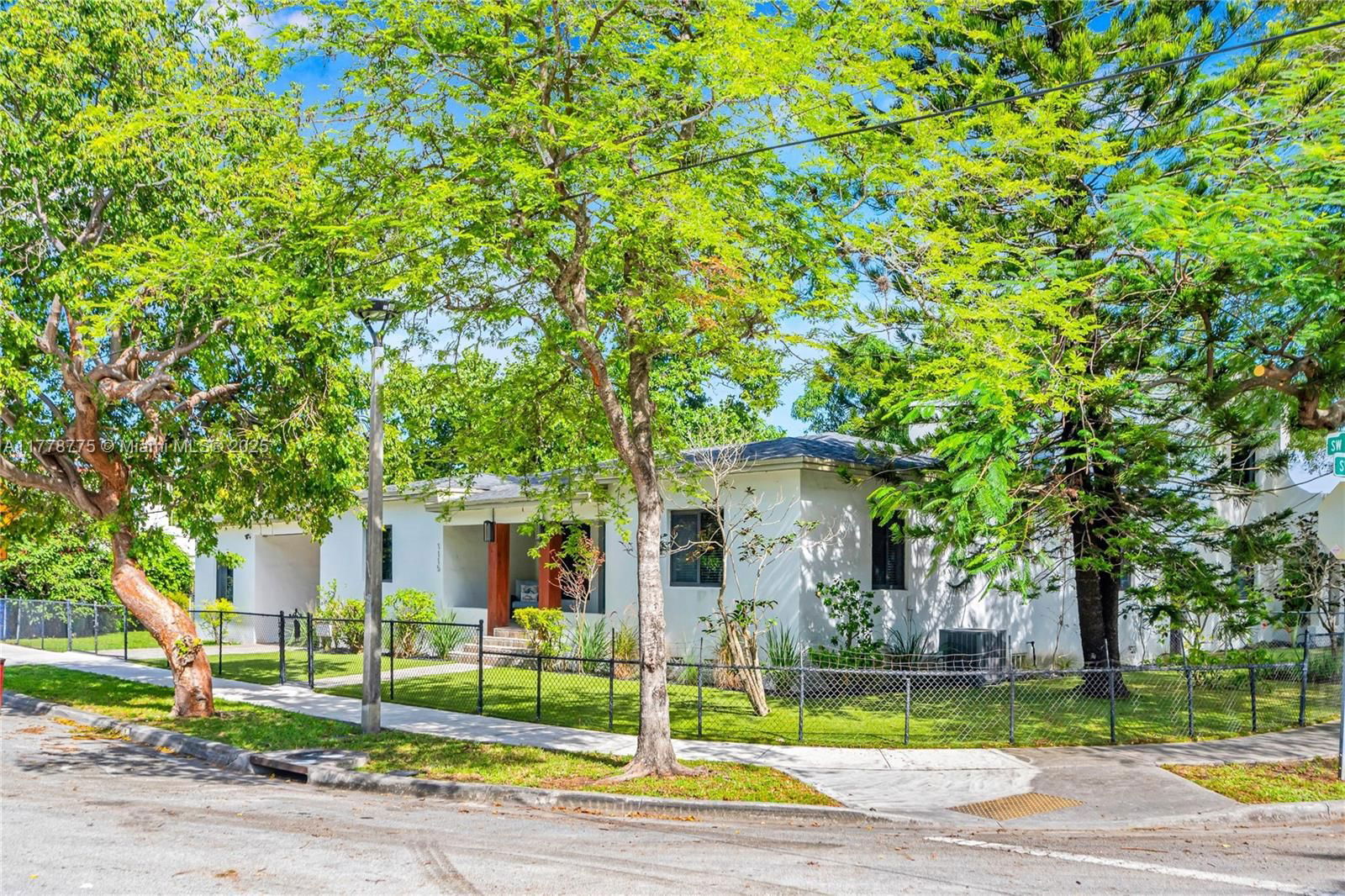 Real estate property located at 1115 16th Ave, Miami-dade, Shenandoah, Miami, FL