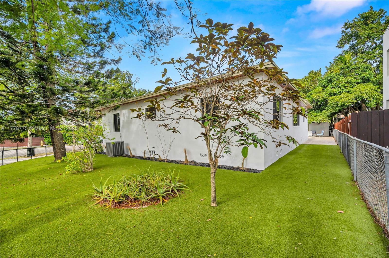 Real estate property located at 1115 16th Ave, Miami-dade, Shenandoah, Miami, FL