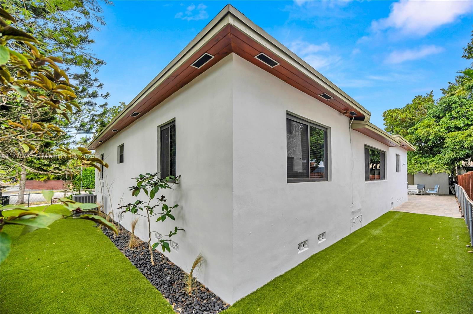 Real estate property located at 1115 16th Ave, Miami-dade, Shenandoah, Miami, FL