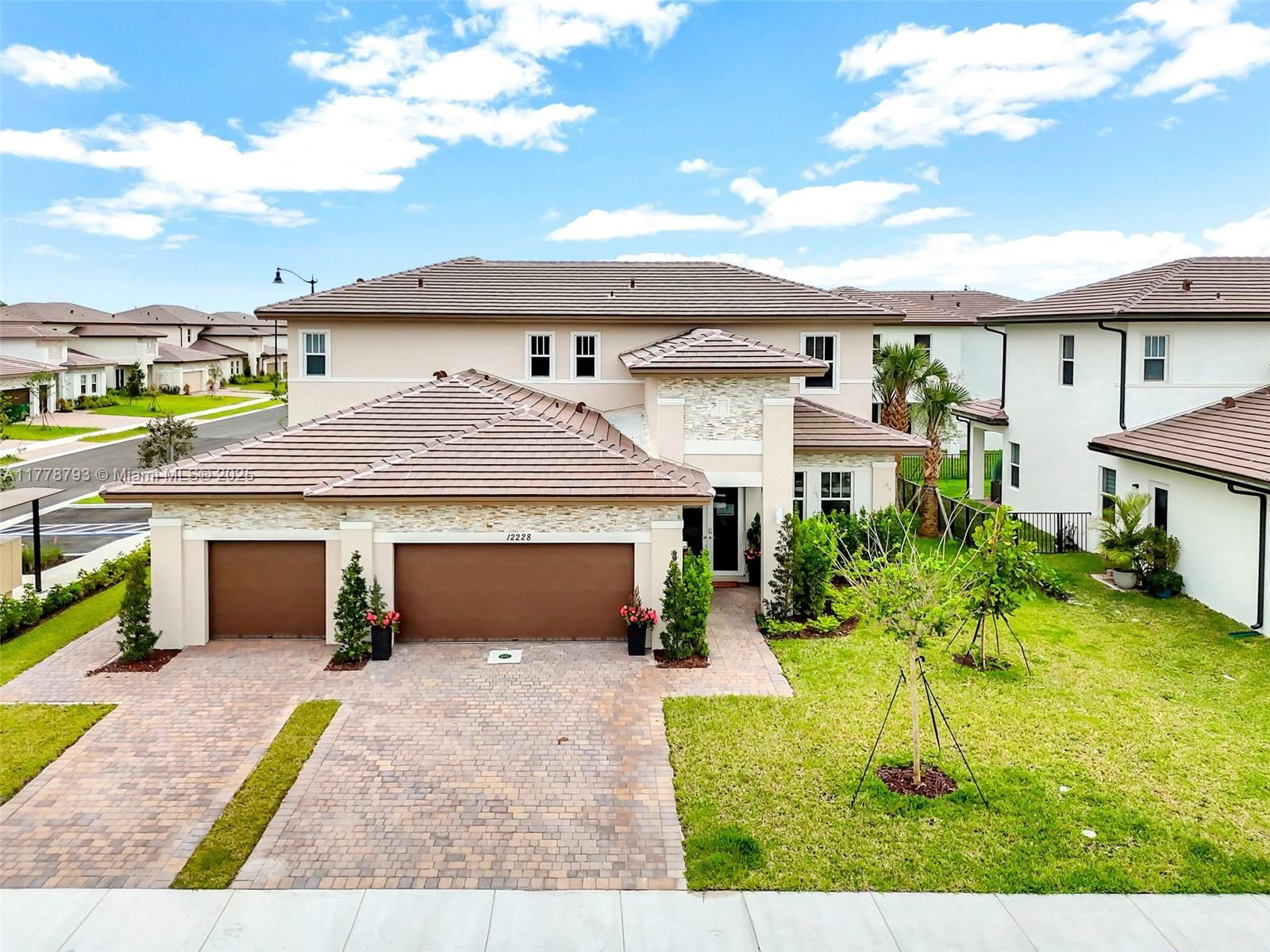 Real estate property located at 12228 43rd St, Broward, Reserve At Davie, Davie, FL