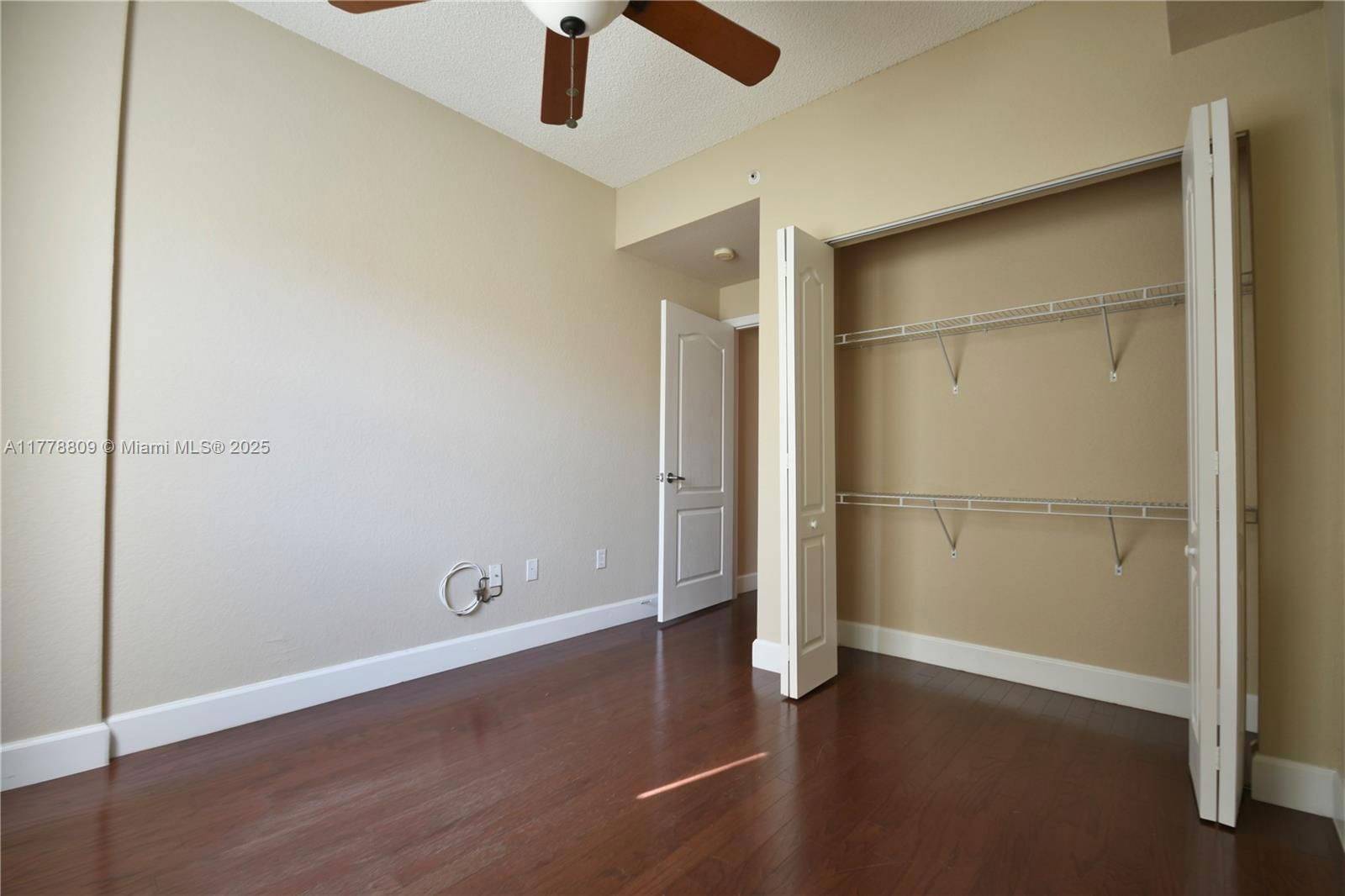 Real estate property located at 6001 70th St #429, Miami-dade, Valencia Condo, South Miami, FL