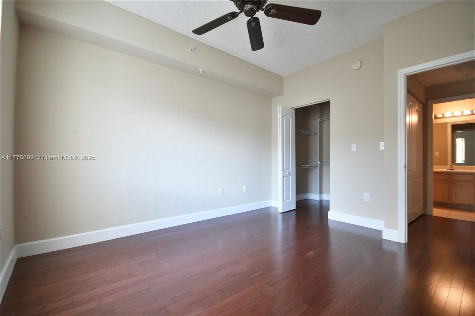 Real estate property located at 6001 70th St #429, Miami-dade, Valencia Condo, South Miami, FL