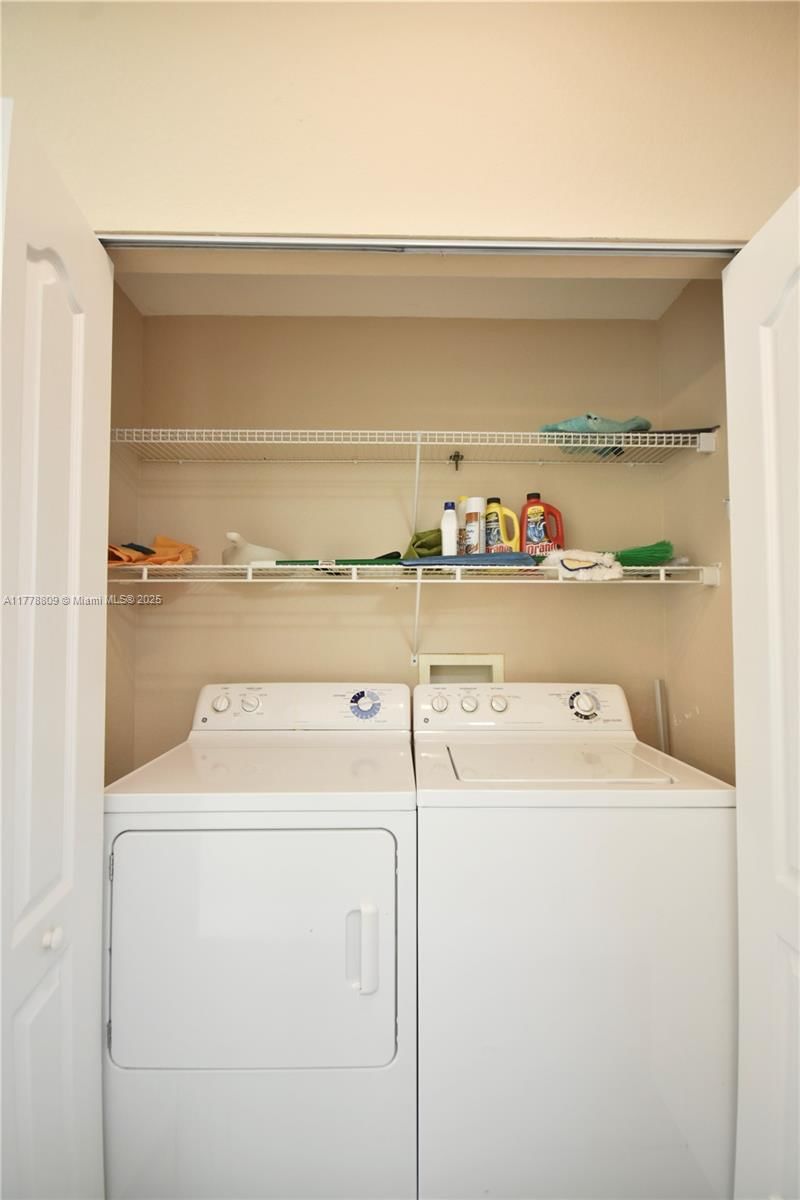 Real estate property located at 6001 70th St #429, Miami-dade, Valencia Condo, South Miami, FL