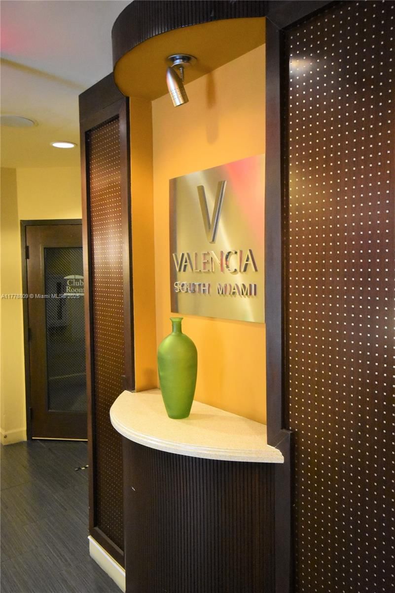 Real estate property located at 6001 70th St #429, Miami-dade, Valencia Condo, South Miami, FL