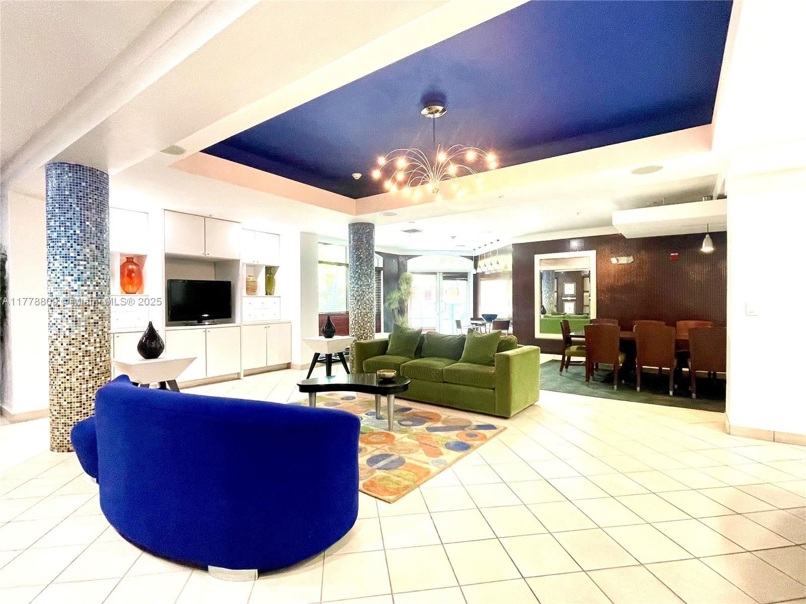 Real estate property located at 6001 70th St #429, Miami-dade, Valencia Condo, South Miami, FL