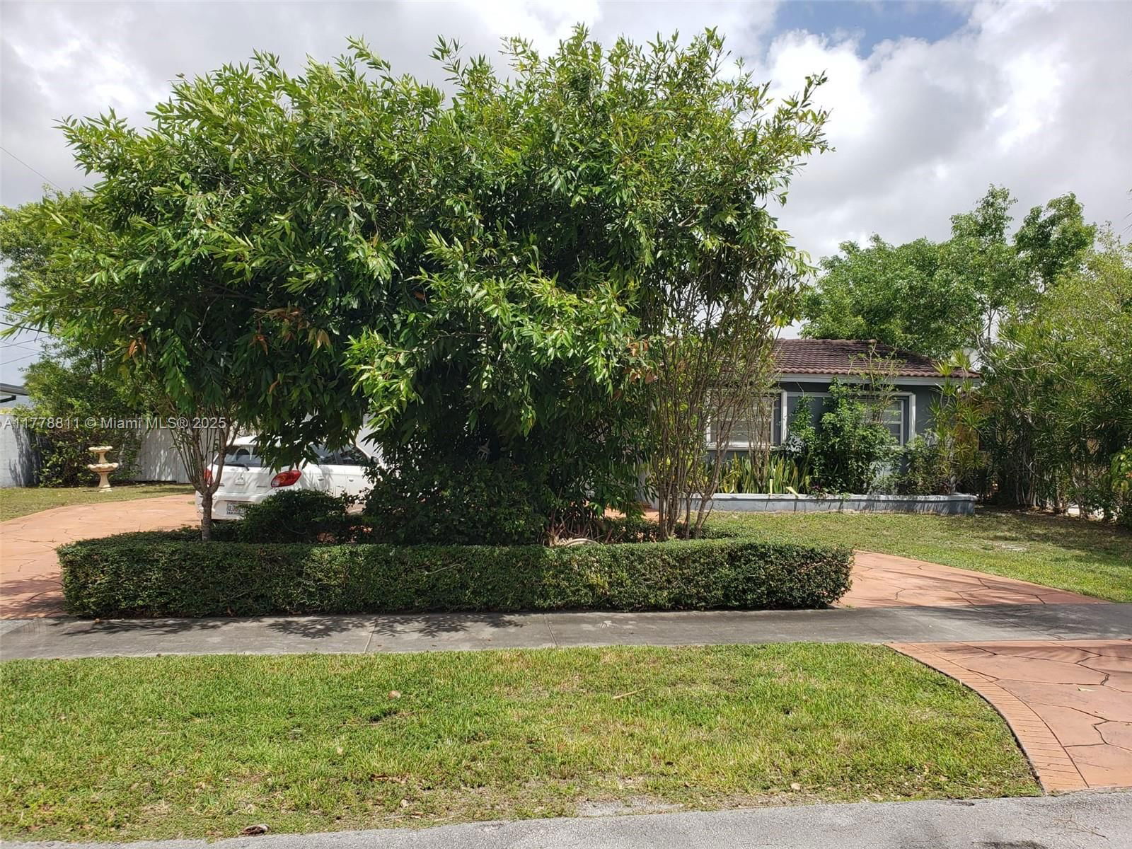 Real estate property located at 10041 14th Ter, Miami-dade, Coral Pk Est Sec 6, Miami, FL