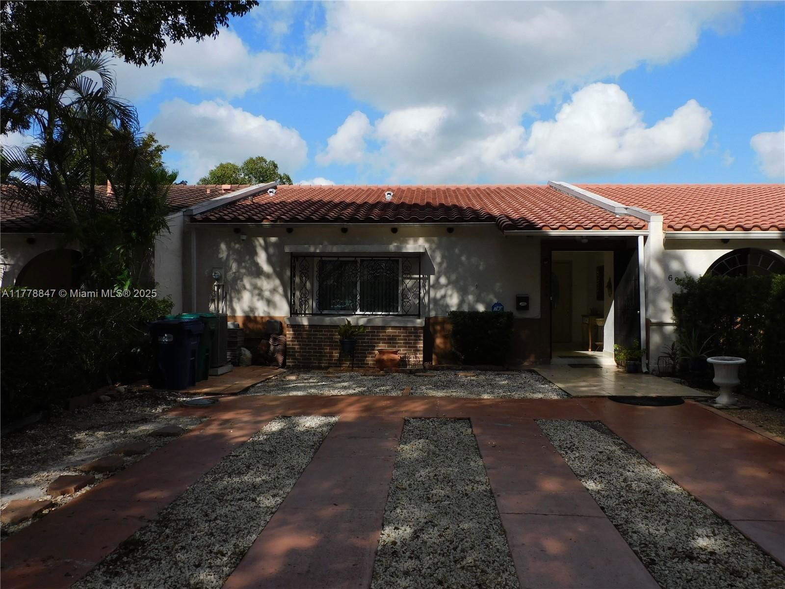 Real estate property located at 6936 Holly Rd #0, Miami-dade, Miami Lakes Lake Martha S, Miami Lakes, FL
