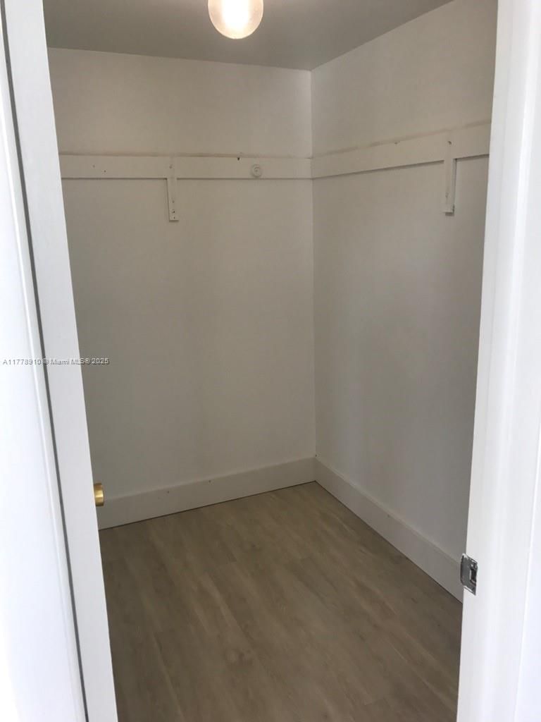 Real estate property located at 716 Michigan Ave #305, Miami-dade, Michigan Towers Condo, Miami Beach, FL