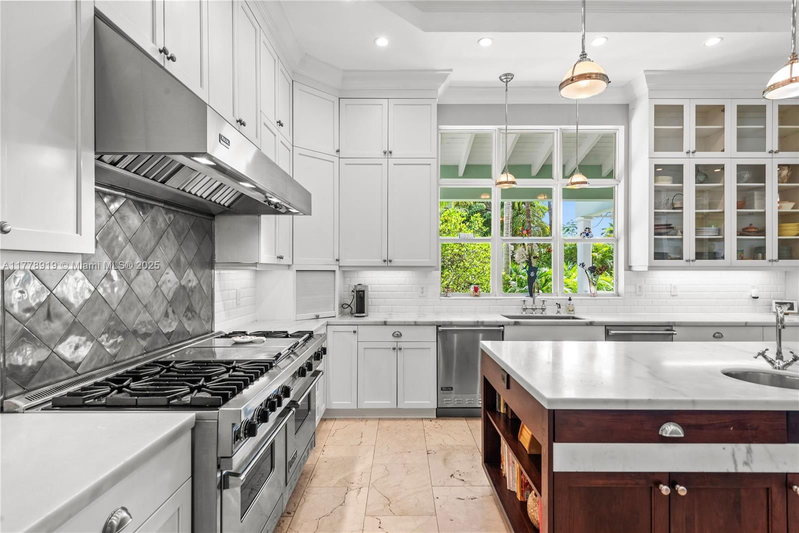 Real estate property located at 6900 115th St, Miami-dade, Oakridge Estates Sec 2, Pinecrest, FL