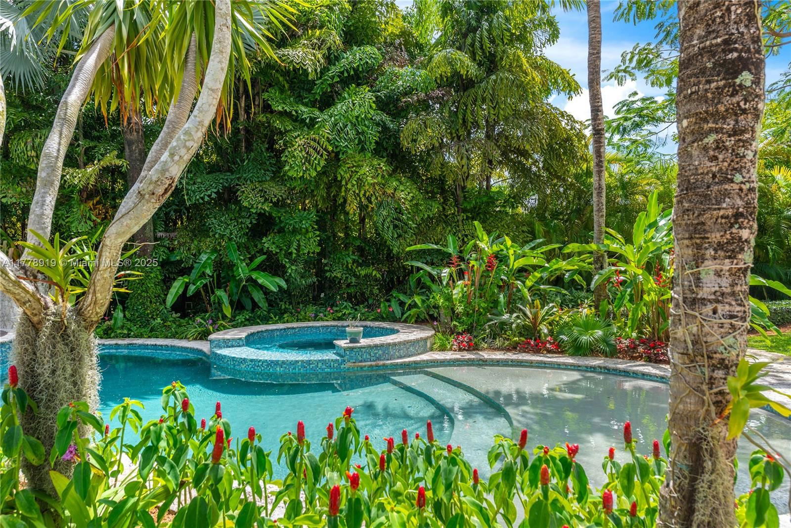 Real estate property located at 6900 115th St, Miami-dade, Oakridge Estates Sec 2, Pinecrest, FL