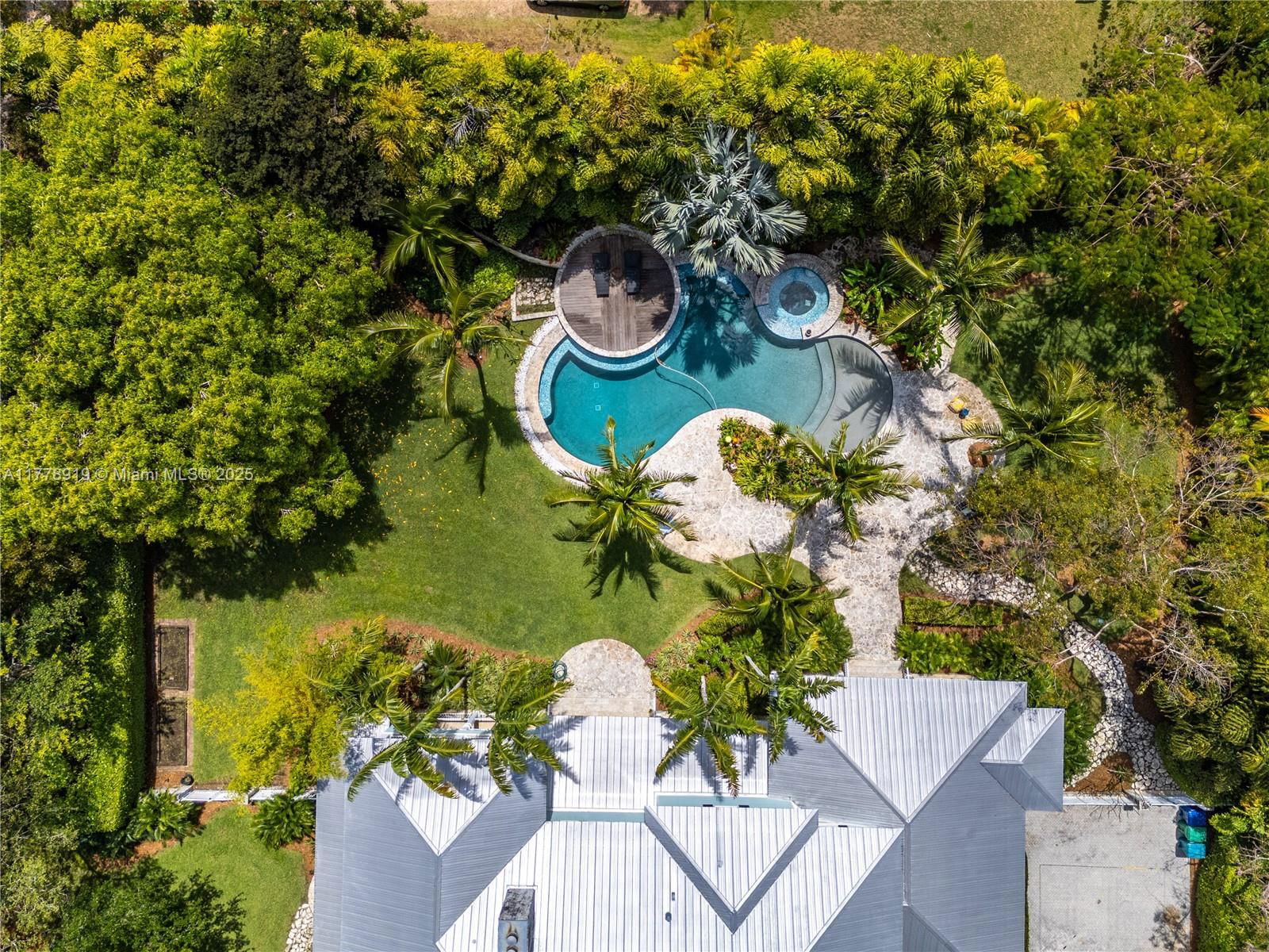 Real estate property located at 6900 115th St, Miami-dade, Oakridge Estates Sec 2, Pinecrest, FL