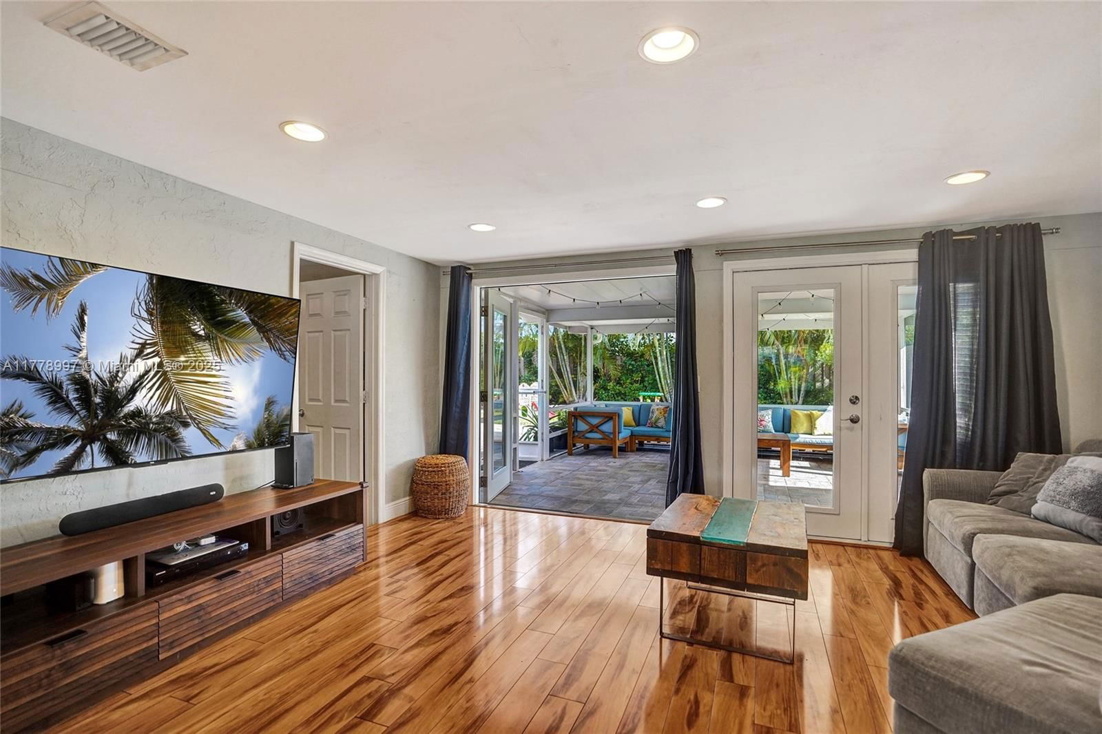 Real estate property located at 1083 25th Pl, Palm Beach, Golfview Harbour 1st Sec, Boynton Beach, FL