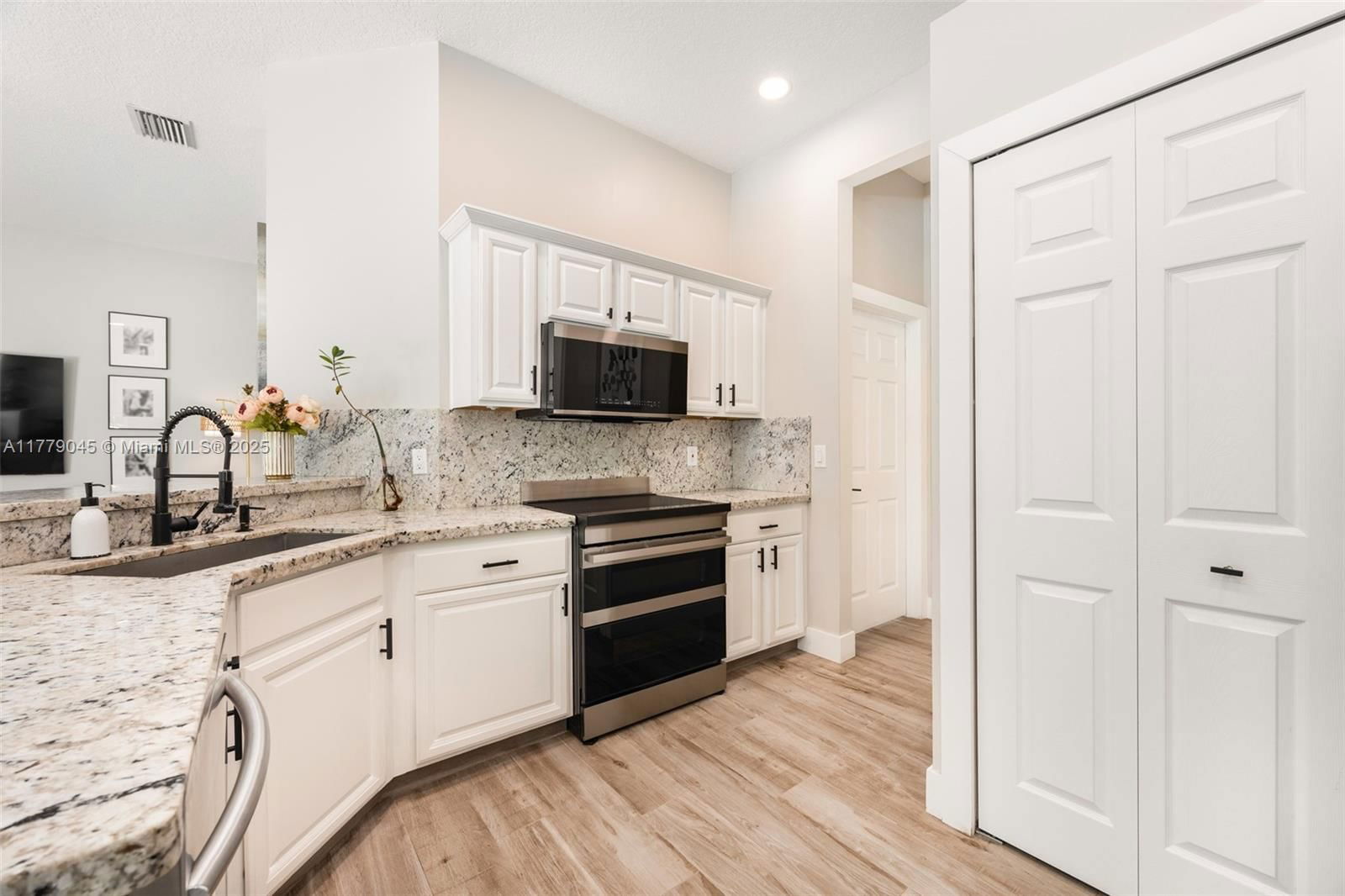 Real estate property located at 1230 Delray Lakes Dr, Palm Beach, Delray Lakes, Delray Beach, FL