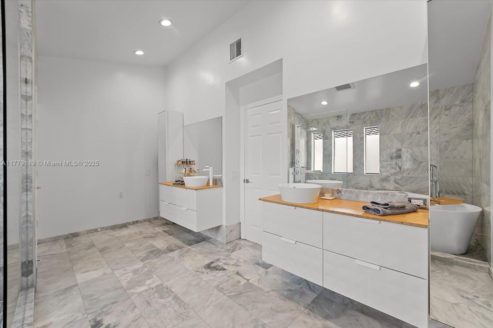 Real estate property located at 22818 El Dorado Dr, Palm Beach, El Dorado Court, Boca Raton, FL
