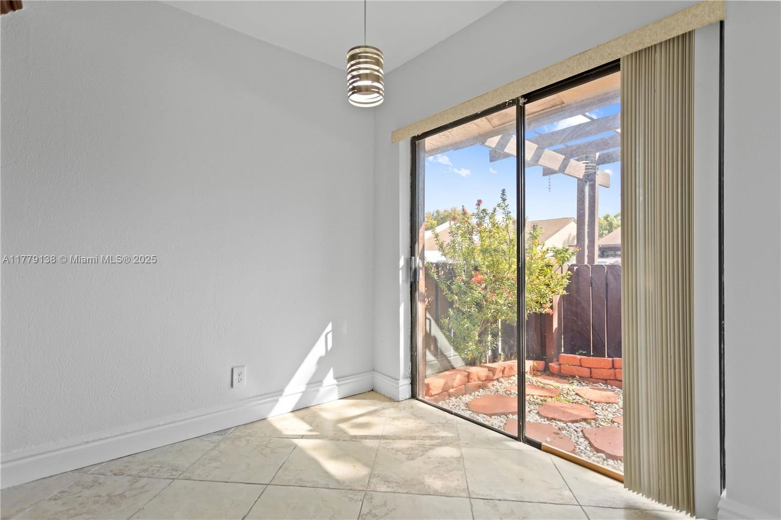 Real estate property located at 8336 37th Pl #8336, Broward, Mapleleaf Patio Villas At, Sunrise, FL