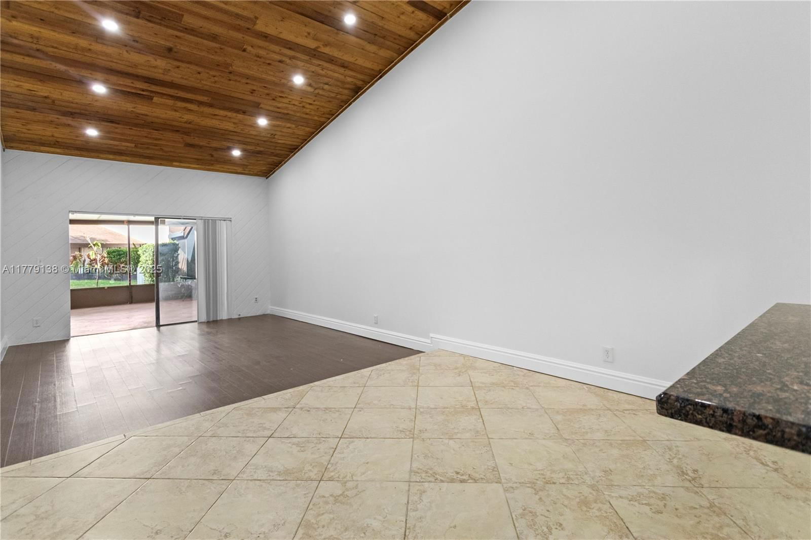 Real estate property located at 8336 37th Pl #8336, Broward, Mapleleaf Patio Villas At, Sunrise, FL