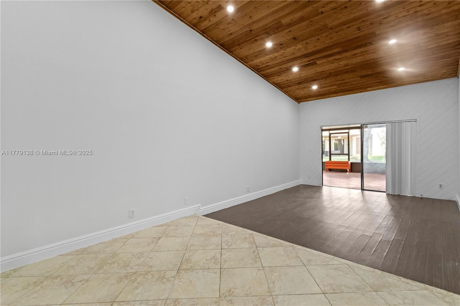 Real estate property located at 8336 37th Pl #8336, Broward, Mapleleaf Patio Villas At, Sunrise, FL