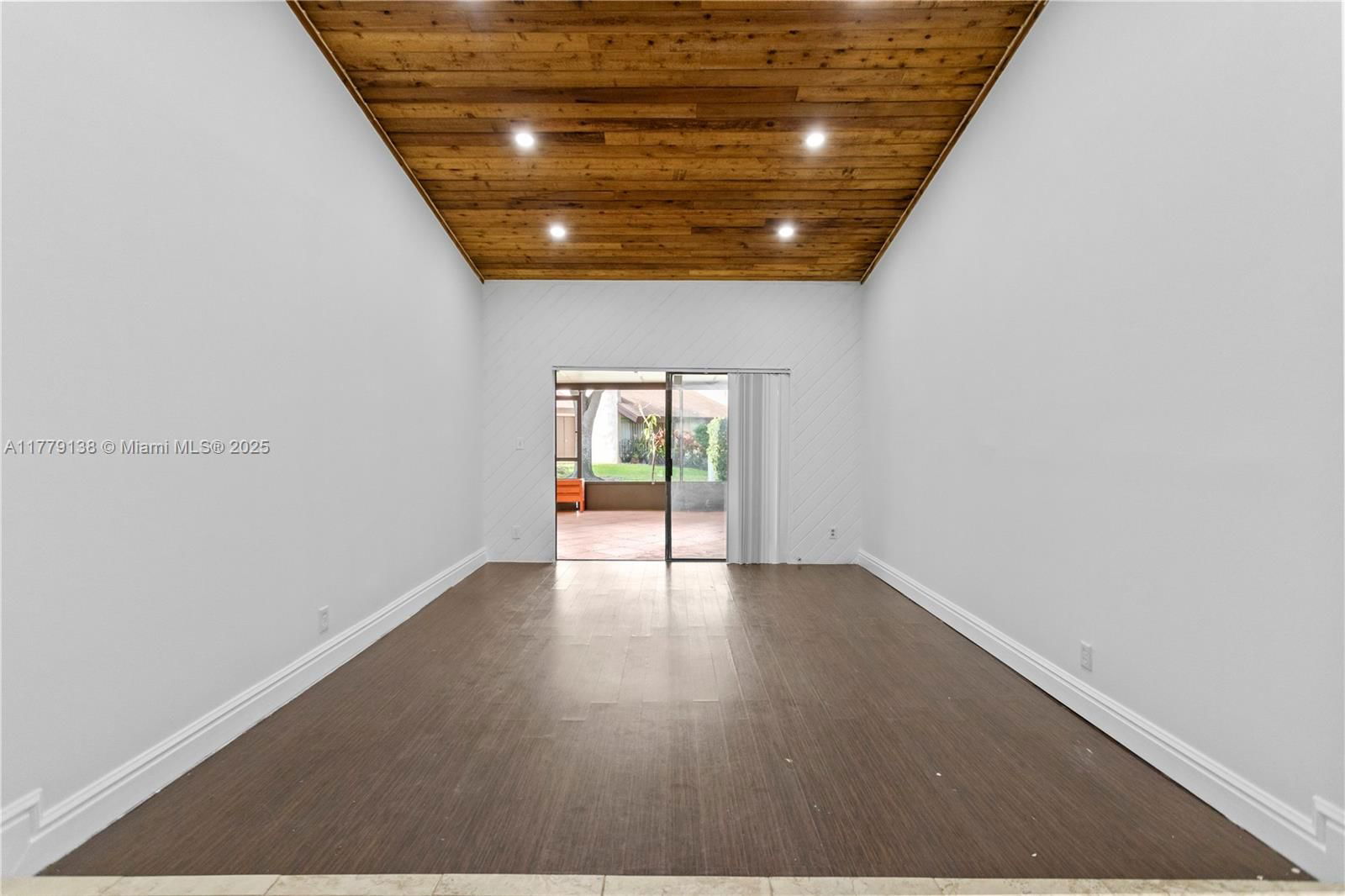 Real estate property located at 8336 37th Pl #8336, Broward, Mapleleaf Patio Villas At, Sunrise, FL