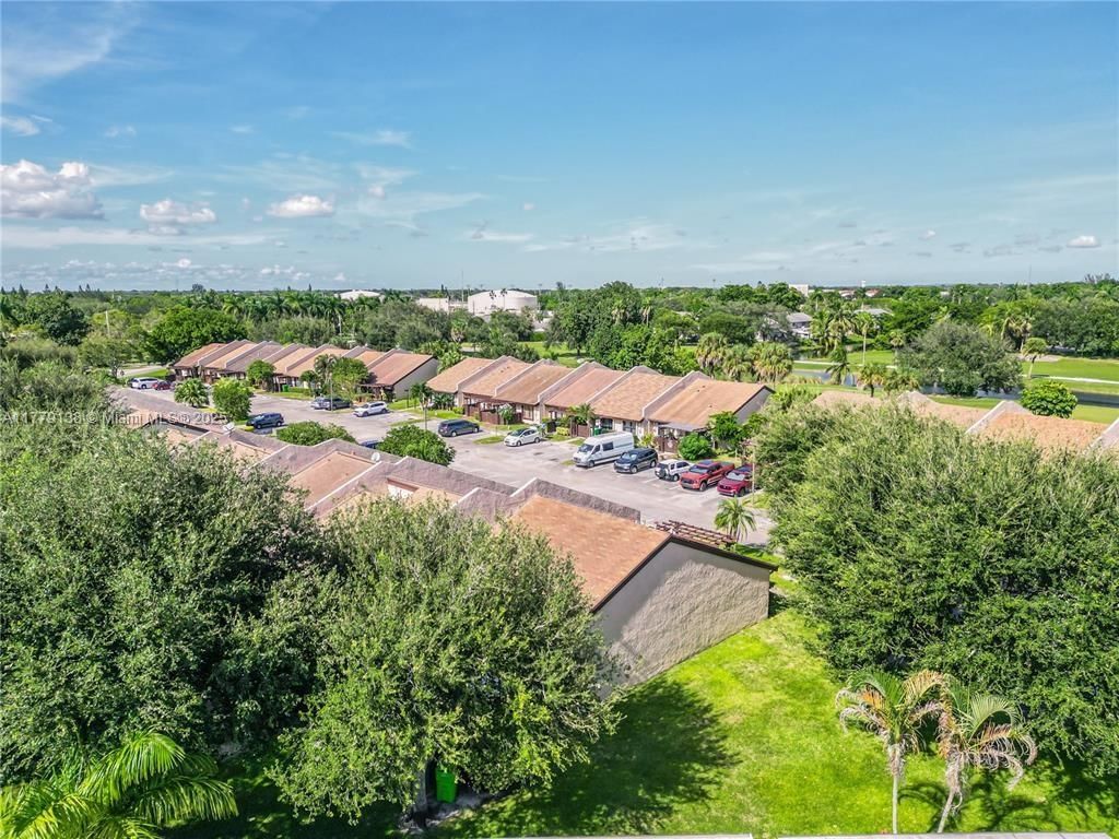 Real estate property located at 8336 37th Pl #8336, Broward, Mapleleaf Patio Villas At, Sunrise, FL