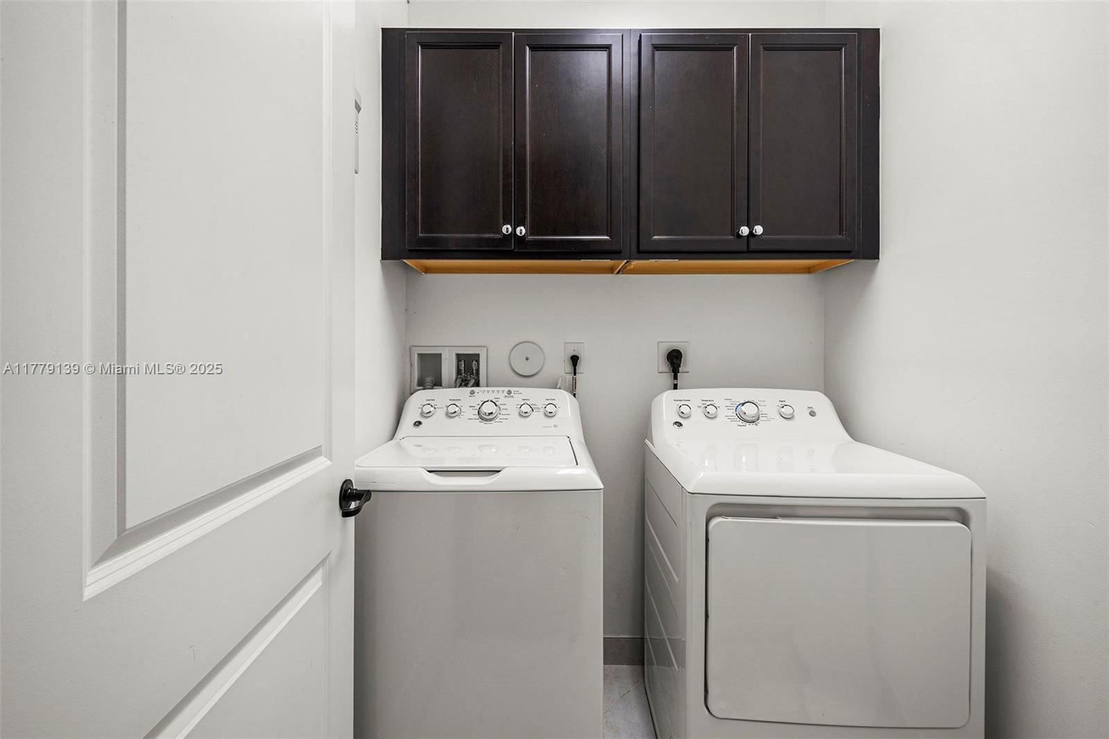 Real estate property located at 3478 97th St, Miami-dade, Bonterra, Hialeah, FL