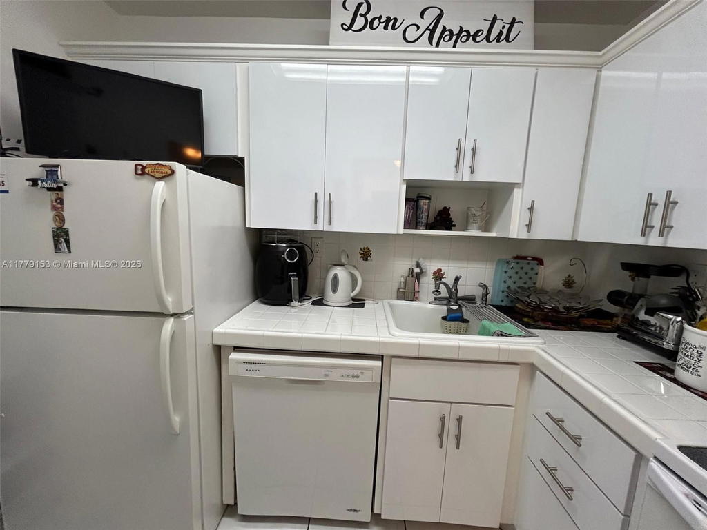 Real estate property located at 2899 Collins Ave #1233, Miami-dade, Triton Tower Condo, Miami Beach, FL