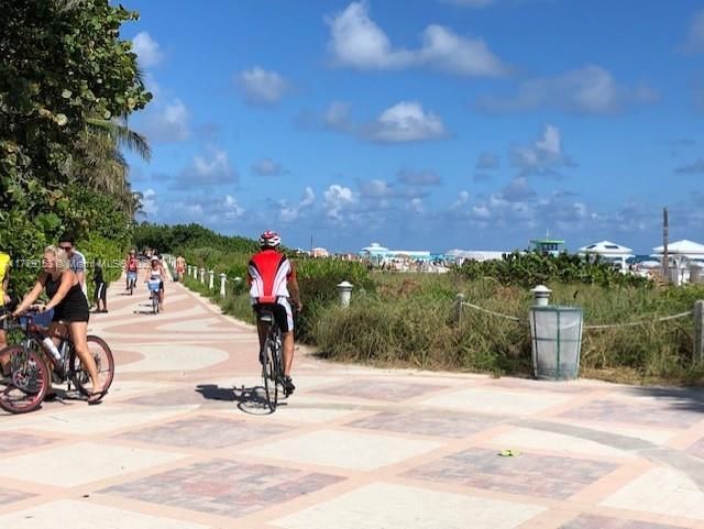 Real estate property located at 2899 Collins Ave #1233, Miami-dade, Triton Tower Condo, Miami Beach, FL
