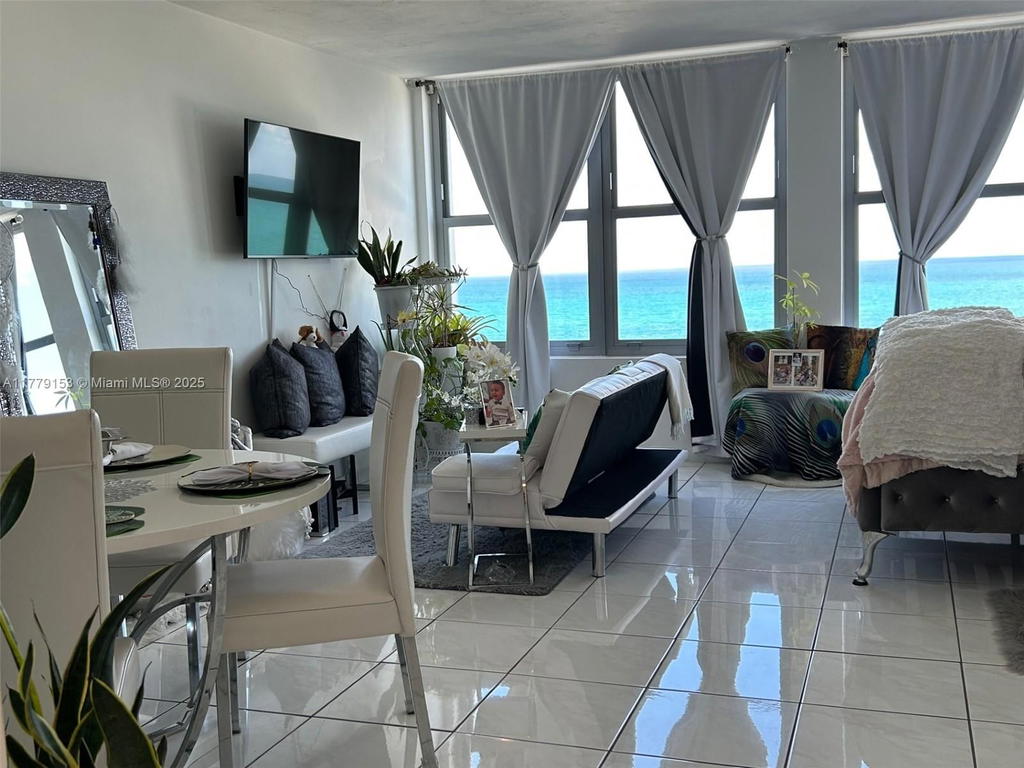 Real estate property located at 2899 Collins Ave #1233, Miami-dade, Triton Tower Condo, Miami Beach, FL